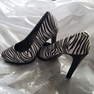 Zebra heels
